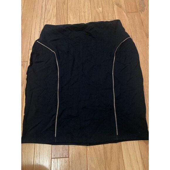 Poetic Justice, women's black skirt with zipper accent size 2x - Picture 1 of 7
